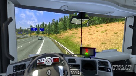 Renault-Magnum-Interior+GPS