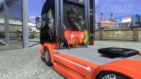 Scania-Blac-Orange-Skin-2