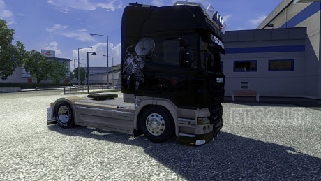 Scania-Black-Beige-Skin-2