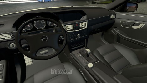 Mercedes E63 AMG-2