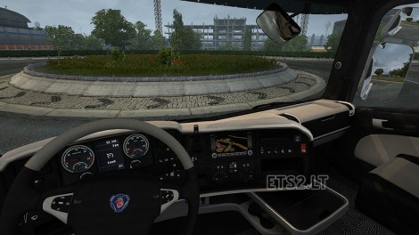 Black-White-Interior-3