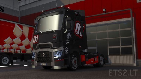 Renault-Truck-Racing-Black-Edition-1
