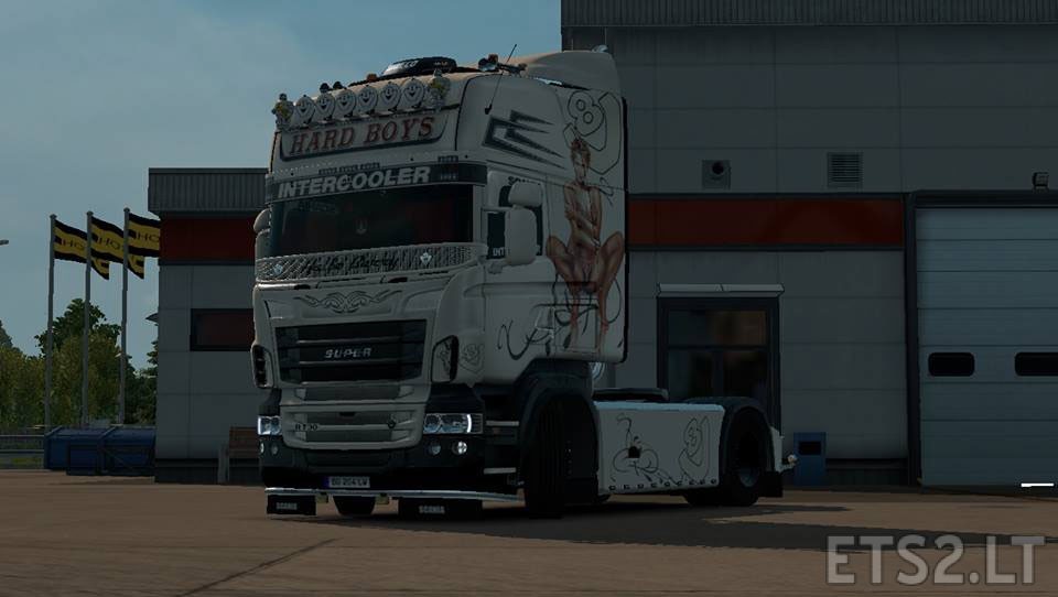 Hard-Boys-&-Hot-Girls