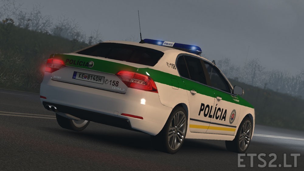 Skoda-Superb-SVK-Police-2