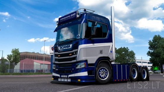 Changeable metallic Skin for Scania R