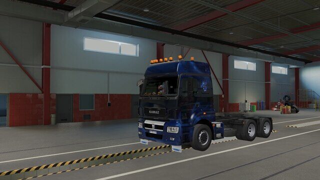 Kamaz 5490 Neo Princess Luna and others Skin