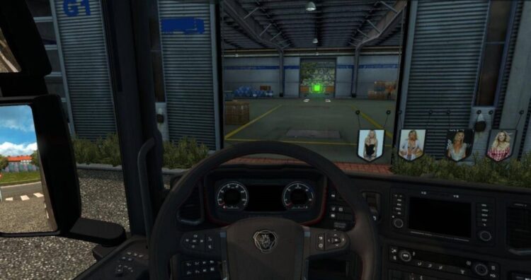 Kaley Cuoco Pennants Pack 1.57