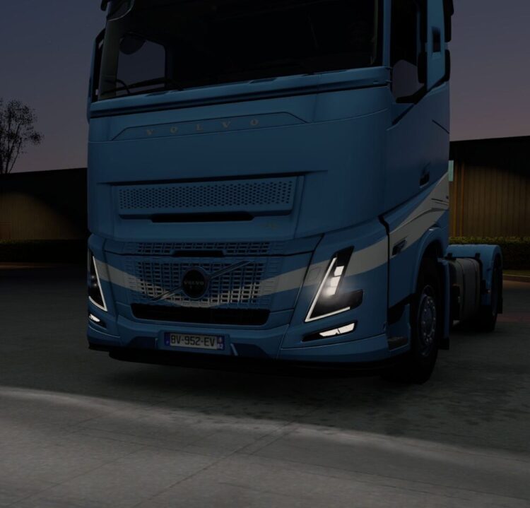 working Foglight VOLVO fh aero LOCAL MOD