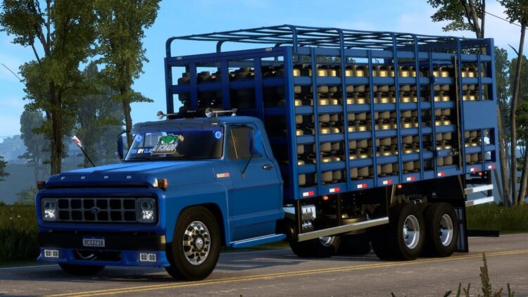 Mod do Ford F-8500 chega ao Euro Truck Simulator 2 com interior exclusivo e luzes customizáveis