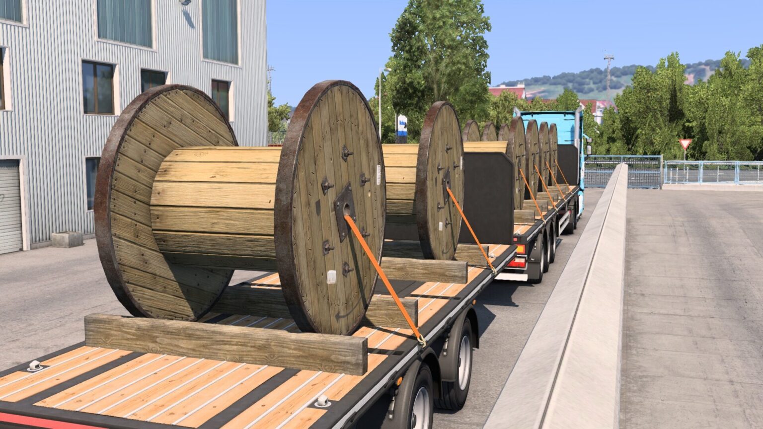Transporte de fardos de feno em carreta de contêiner corrigida pelo mod