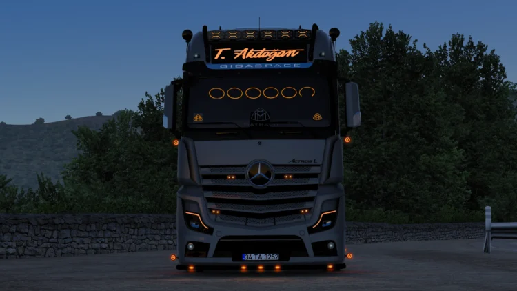 Tanju Akdoğan Actros L 1853