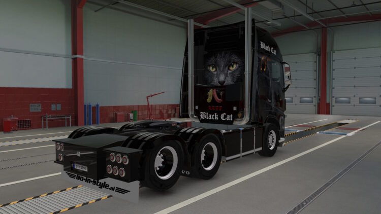 Volvo FH4 Black Cat Skin